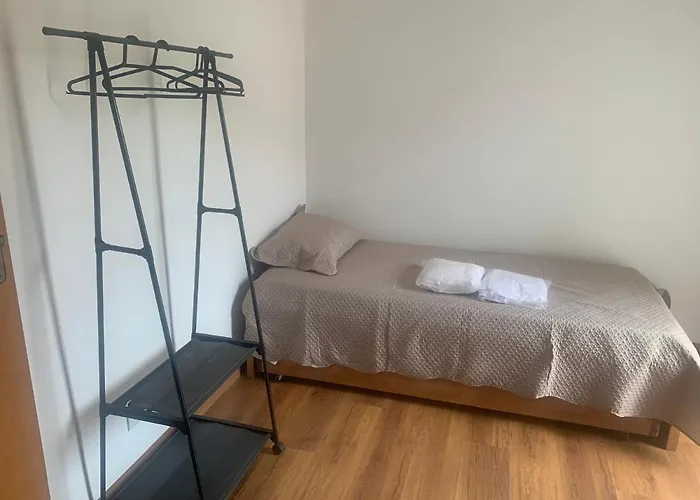Apto 2O Andar Novo 2 Dorm - Proximo Ao Centro